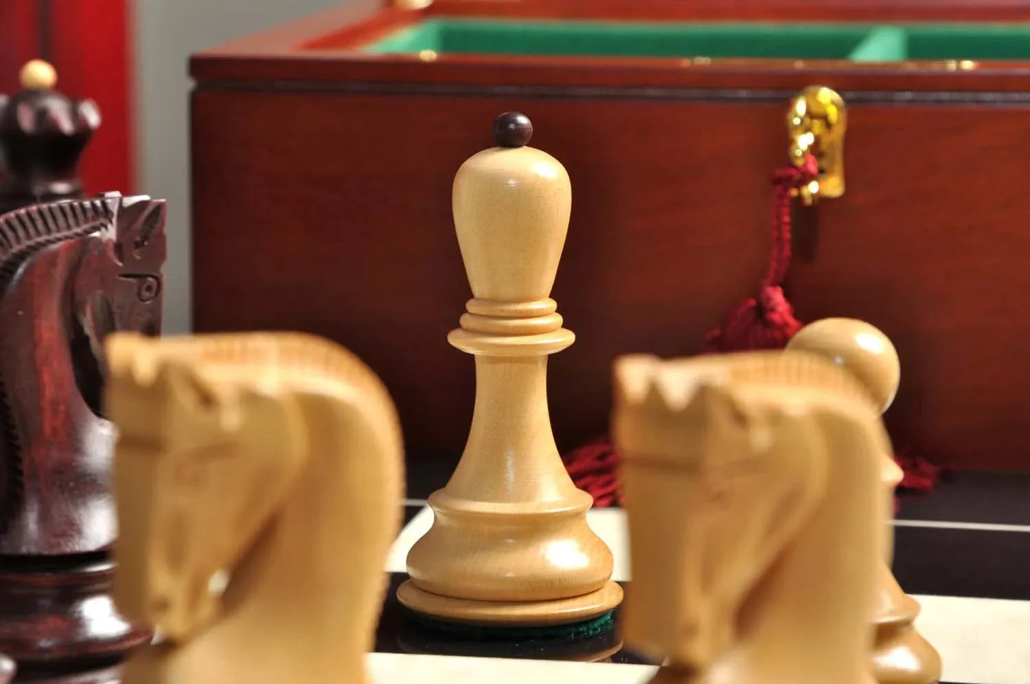 The Zagreb '59 Chess Set, Box and Board Combination - Rosewood Gilded - Image 9