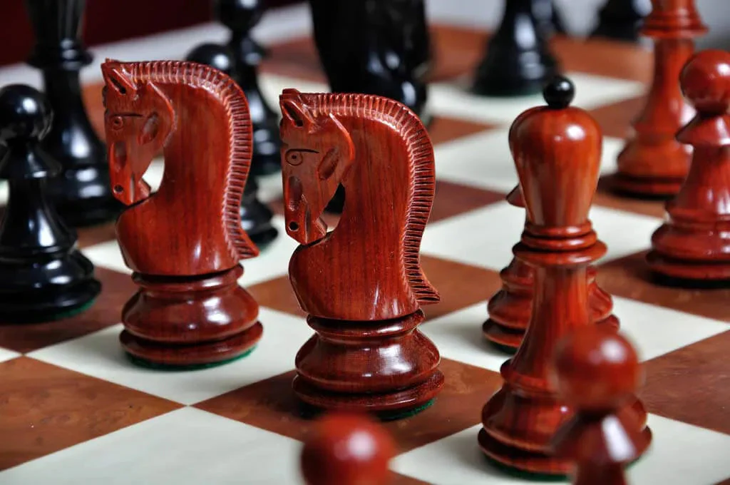 The Zagreb '59 Series Prestige Chess Set, Box, & Board Combination - Image 15