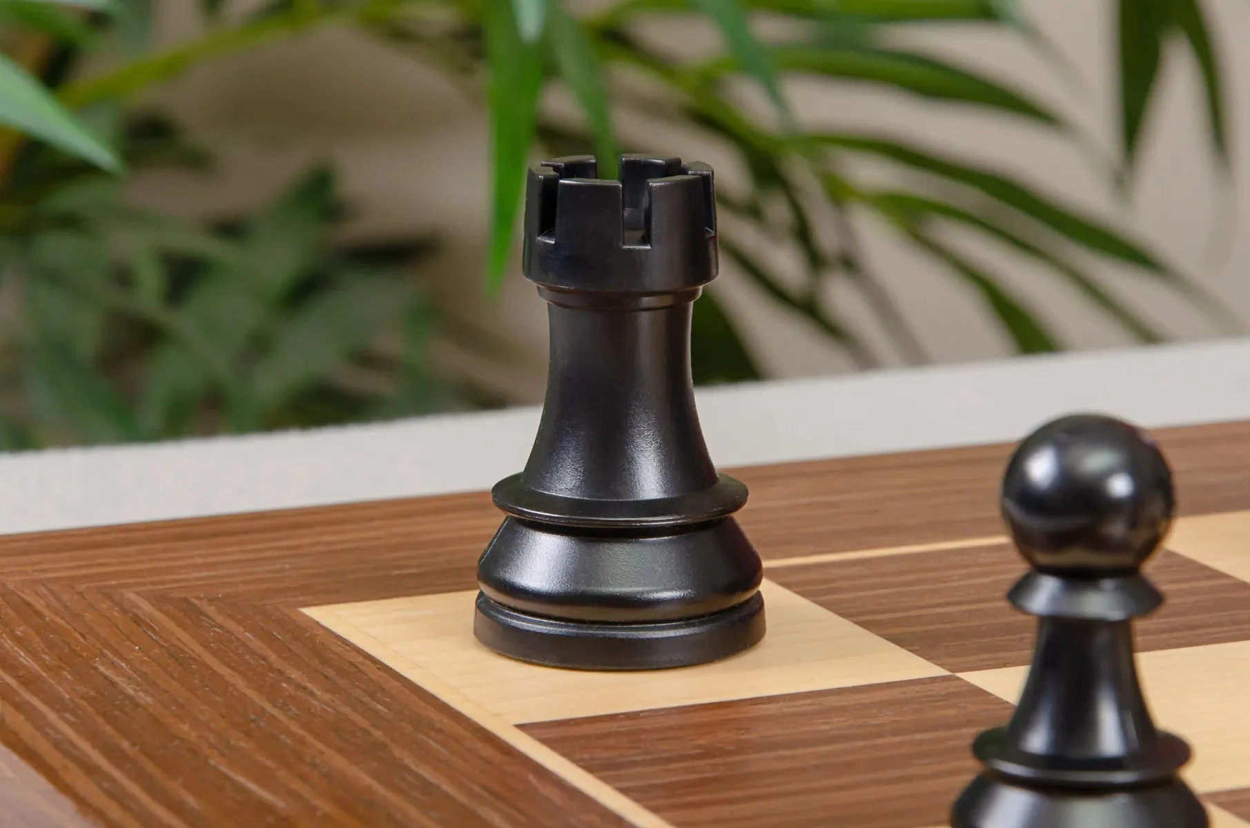 The German Series Triple Weighted Regulation Plastic Chess Pieces - 3.75" King - Image 12