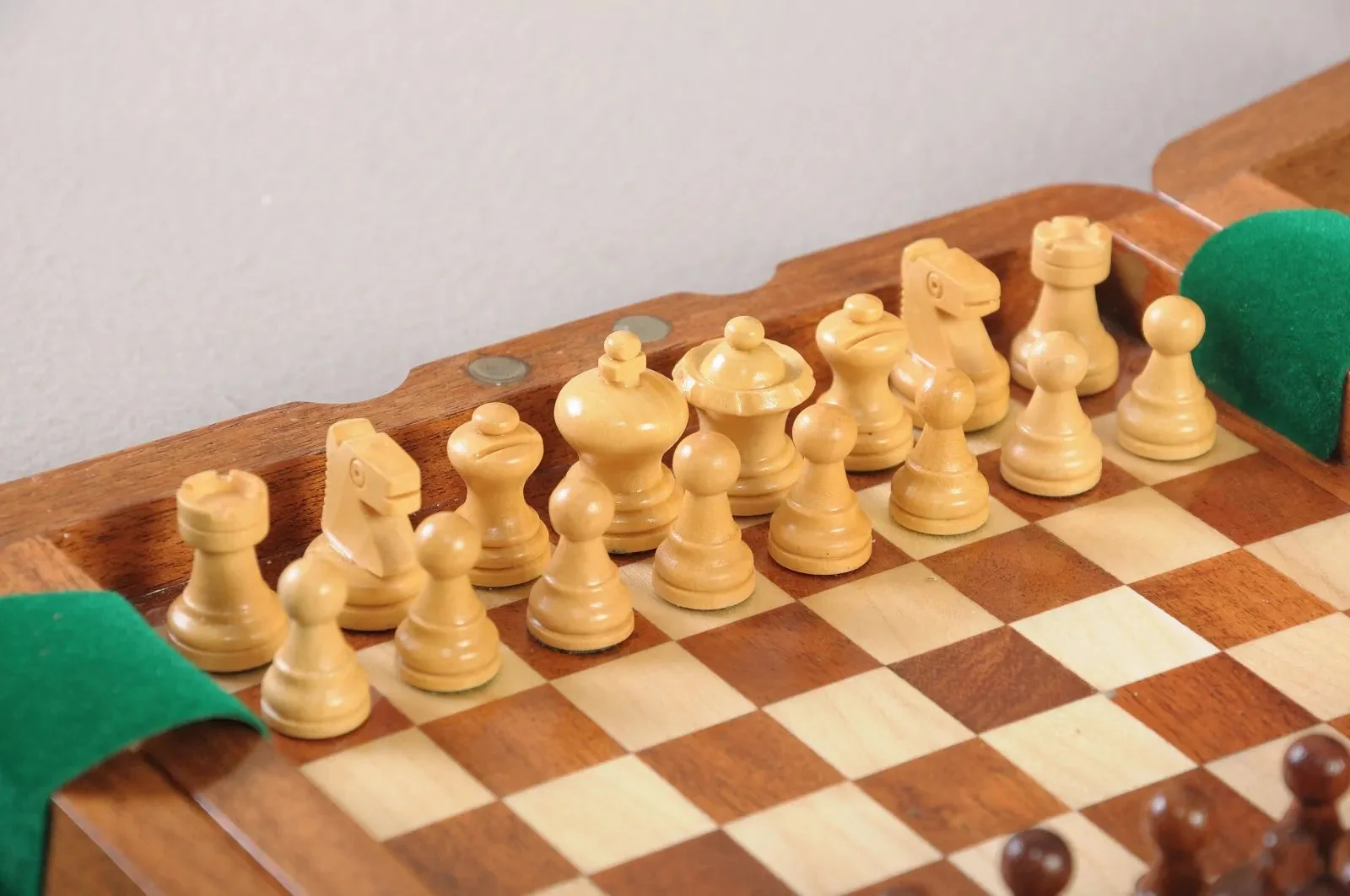 ULTIMATE WOODEN Magnetic Travel Chess Set - 8" - Image 3