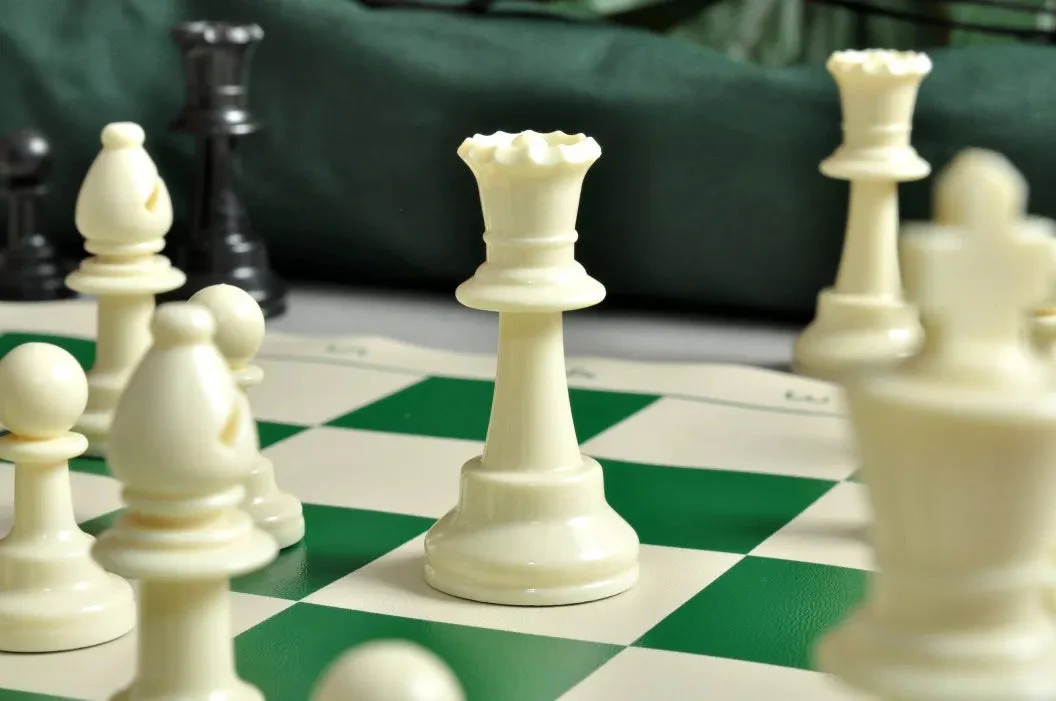 Quiver Chess Set Combination - Green (10 Pack) - Image 3