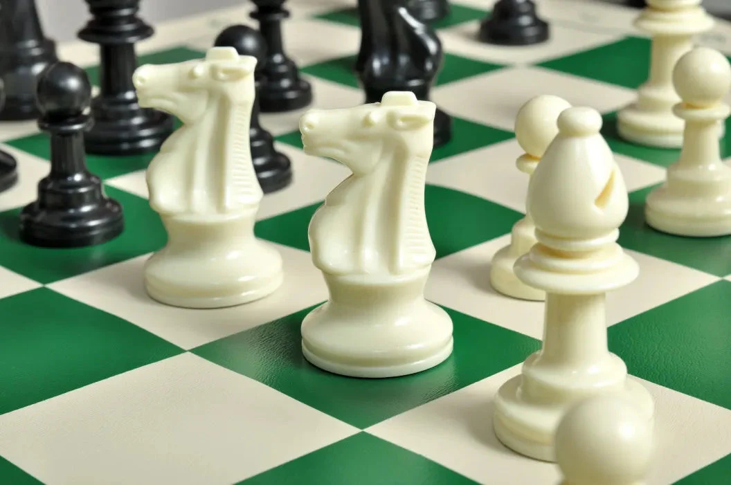 Quiver Chess Set Combination - Green (10 Pack) - Image 4