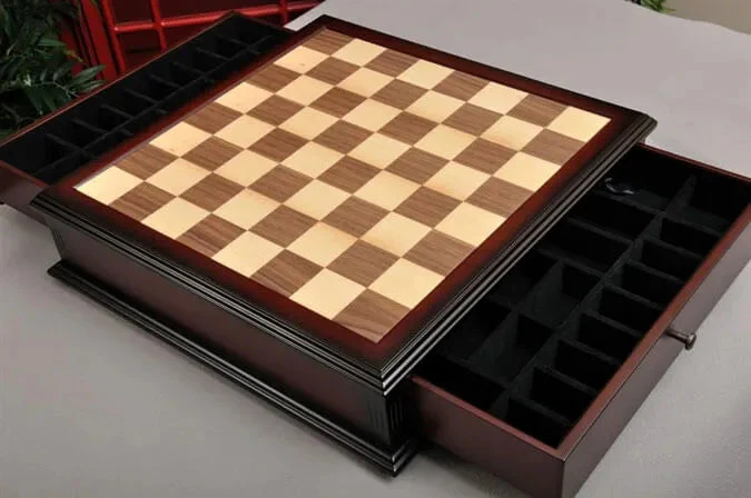Walnut and Maple Classical Tiroir Chess Board with Storage Drawers - 1.75 in. (4.45cm) - Image 4