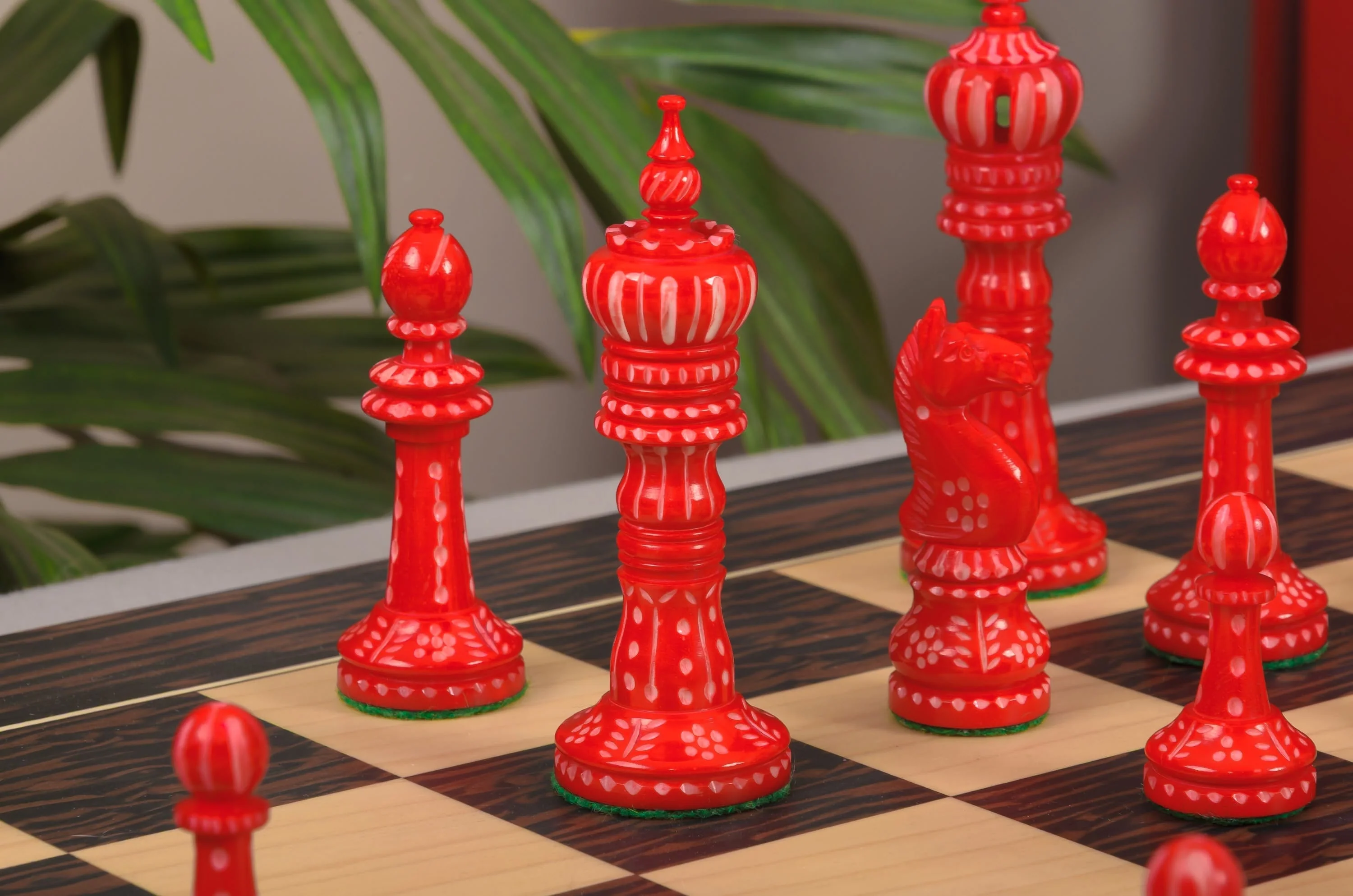The Worthington Luxury Bone Chess Pieces - 4.0" King - Image 11