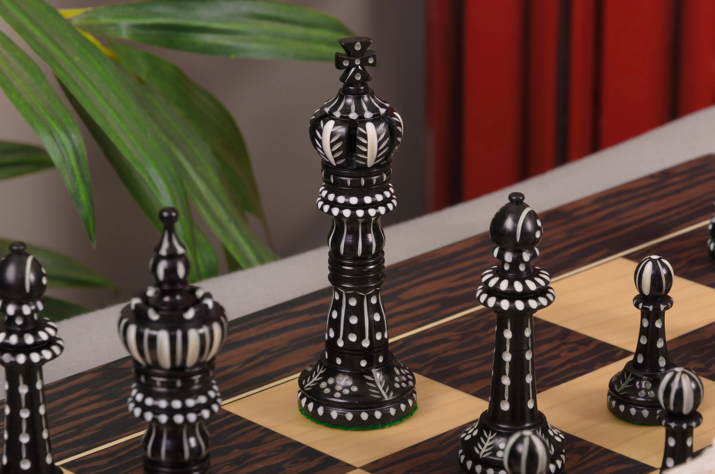 The Worthington Luxury Bone Chess Pieces - 4.0" King - Image 13