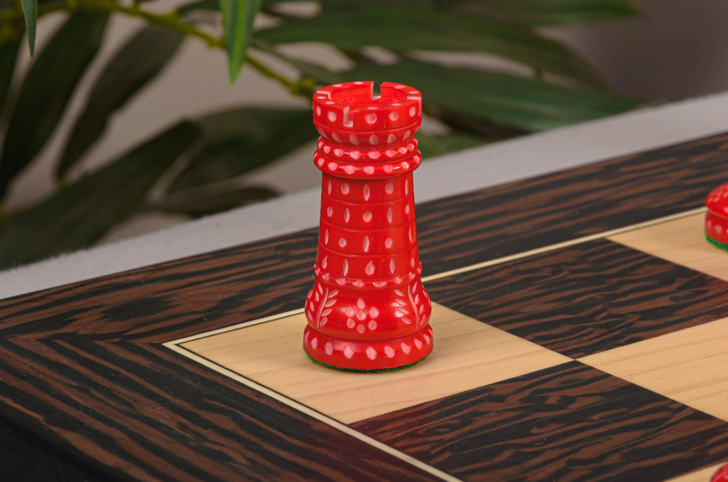 The Worthington Luxury Bone Chess Pieces - 4.0" King - Image 17