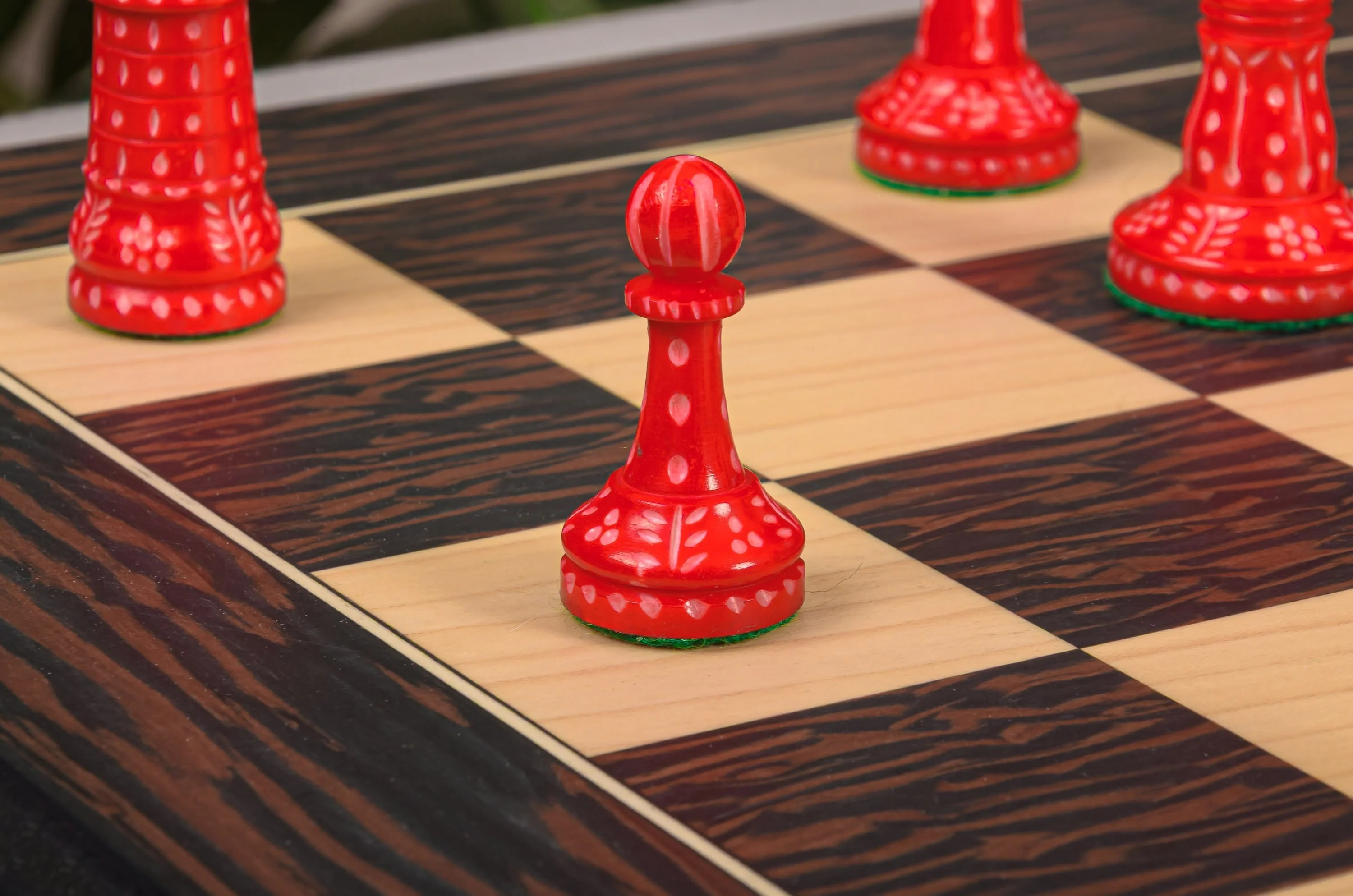 The Worthington Luxury Bone Chess Pieces - 4.0" King - Image 20