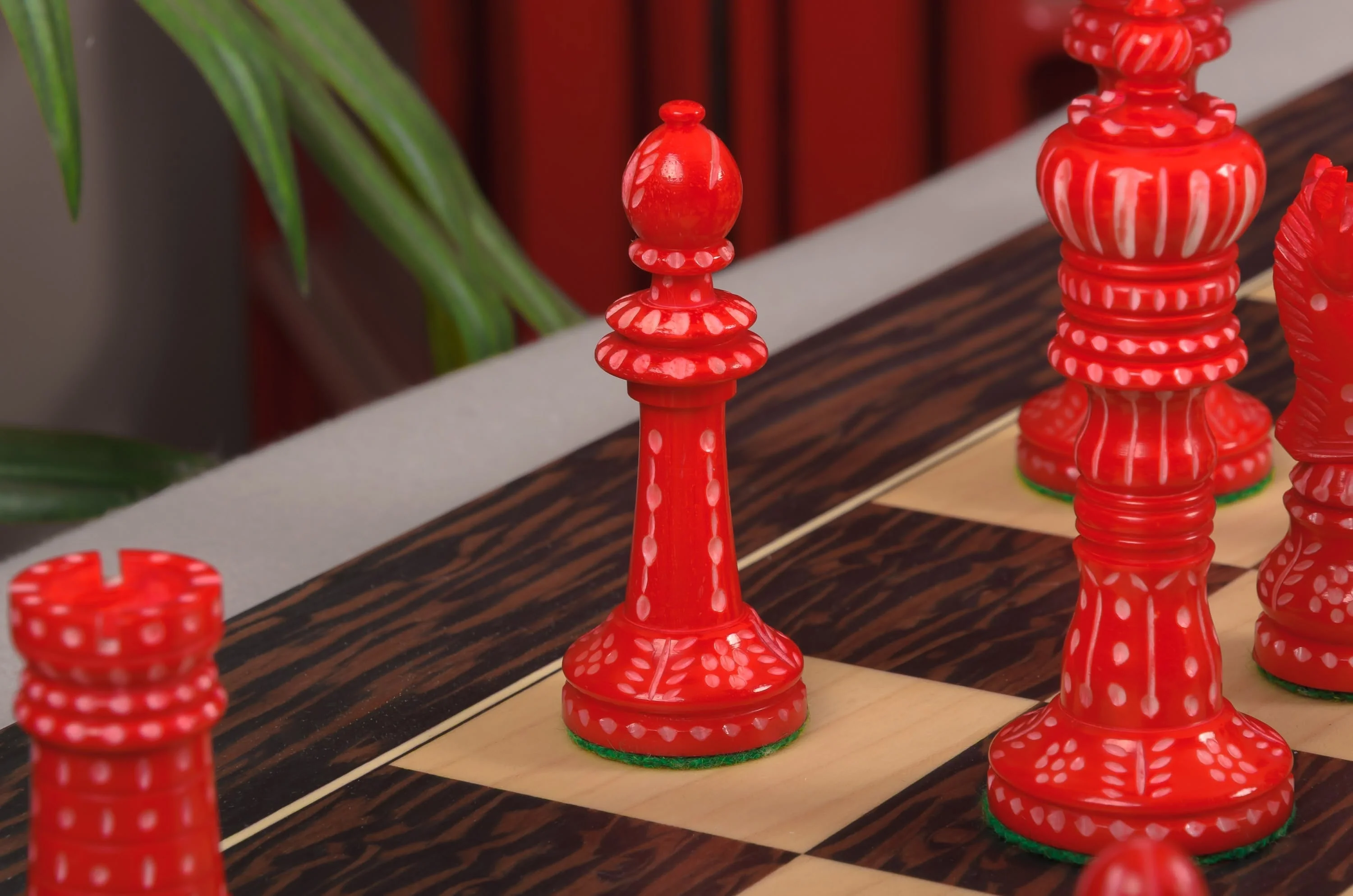 The Worthington Luxury Bone Chess Pieces - 4.0" King - Image 3
